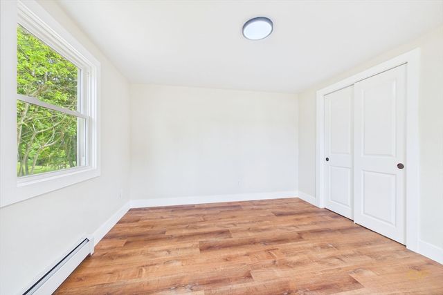 22 Randall Rd, Mattapoisett, MA 02739