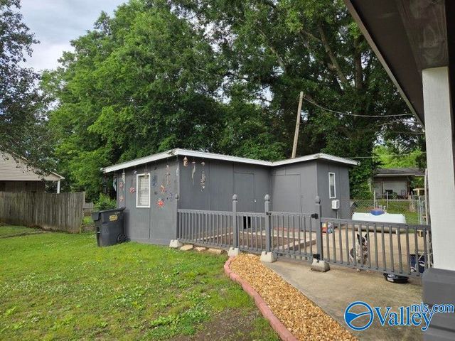 207 Piney Grove Street, Falkville, AL 35622