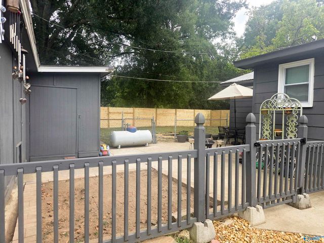 207 Piney Grove Street, Falkville, AL 35622