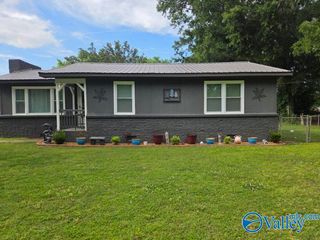 207 Piney Grove Street, Falkville, AL 35622