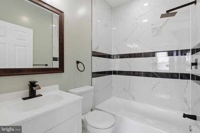 1822 E 28TH ST E, Baltimore, MD 21218