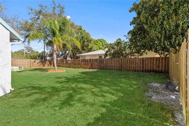 126 Ormond Court, Sebastian, FL 32958