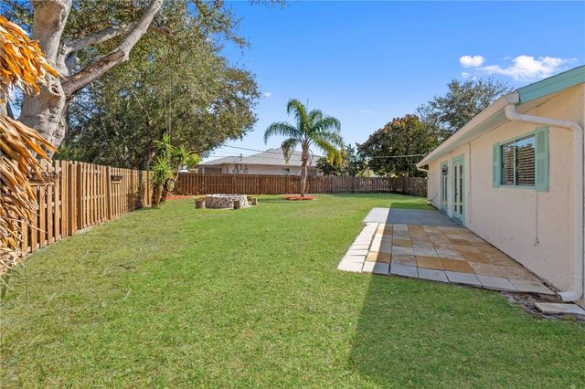 126 Ormond Court, Sebastian, FL 32958