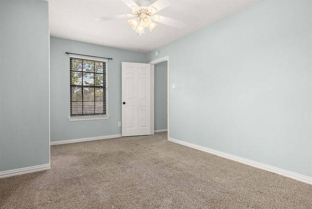 1119 Chesterwood Drive, Pearland, TX 77581