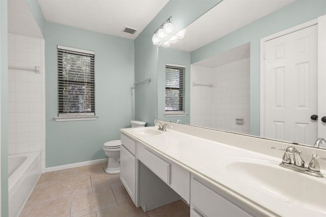 1119 Chesterwood Drive, Pearland, TX 77581