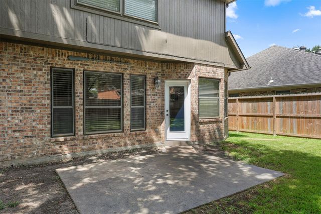1119 Chesterwood Drive, Pearland, TX 77581