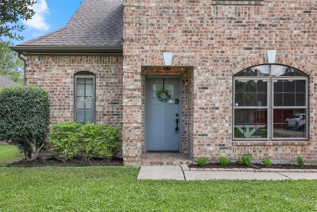 1119 Chesterwood Drive, Pearland, TX 77581