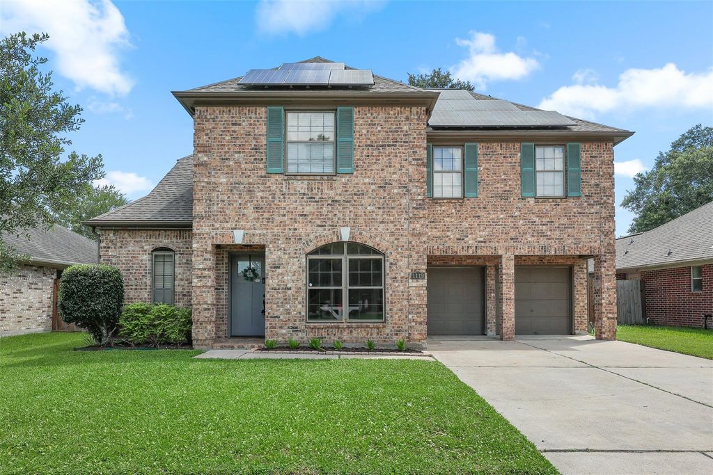 1119 Chesterwood Drive, Pearland, TX 77581