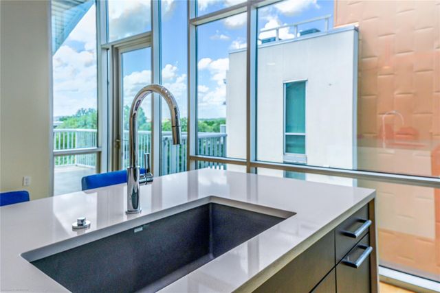 1600 Barton Springs RD 5601, Austin, TX 78704