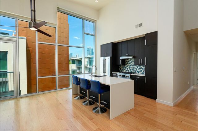 1600 Barton Springs RD 5601, Austin, TX 78704