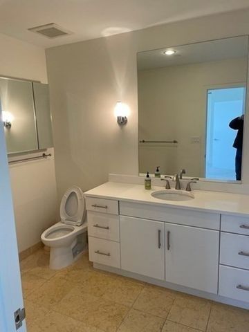 100 Station Lndg 702, Medford, MA 02155