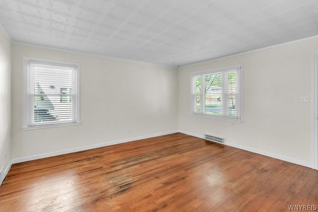 8217 Pershing Avenue, Niagara Falls, NY 14304