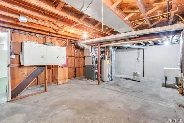 8217 Pershing Avenue, Niagara Falls, NY 14304
