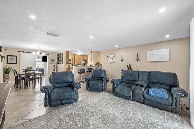 4901 NW 18th Avenue, Deerfield Beach, FL 33064