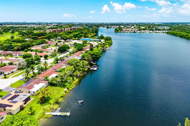 4901 NW 18th Avenue, Deerfield Beach, FL 33064