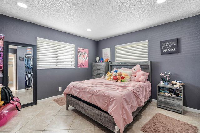4901 NW 18th Avenue, Deerfield Beach, FL 33064