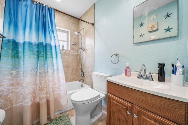 4901 NW 18th Avenue, Deerfield Beach, FL 33064
