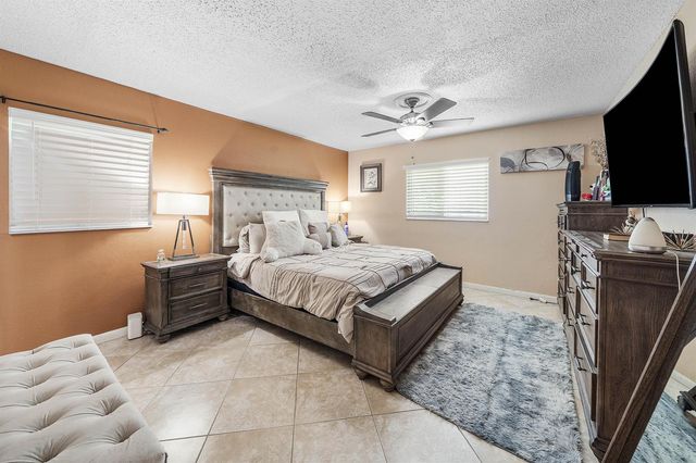 4901 NW 18th Avenue, Deerfield Beach, FL 33064