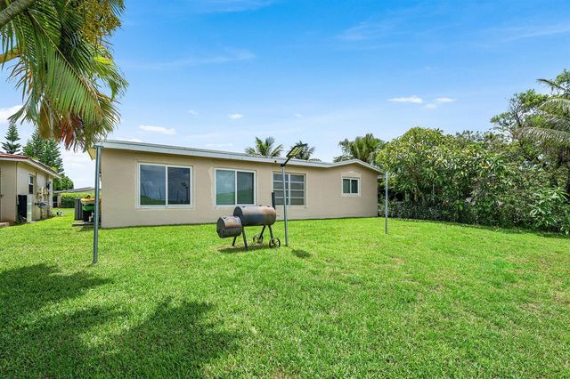 4901 NW 18th Avenue, Deerfield Beach, FL 33064