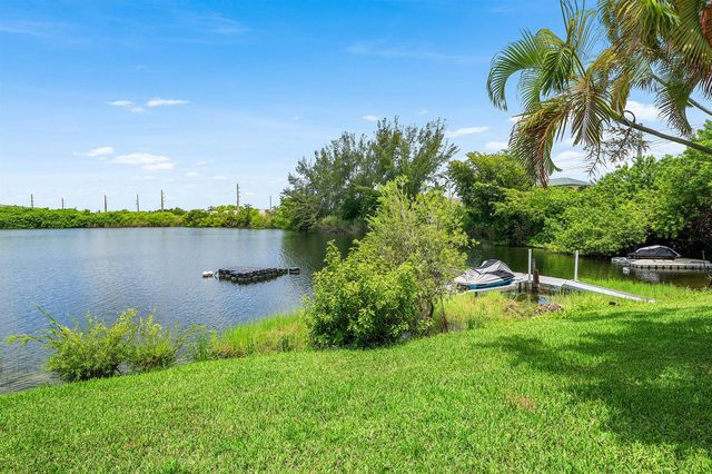 4901 NW 18th Avenue, Deerfield Beach, FL 33064