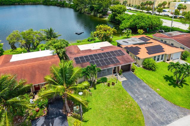 4901 NW 18th Avenue, Deerfield Beach, FL 33064