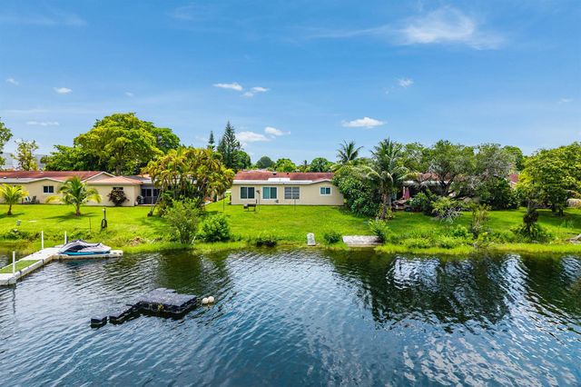 4901 NW 18th Avenue, Deerfield Beach, FL 33064