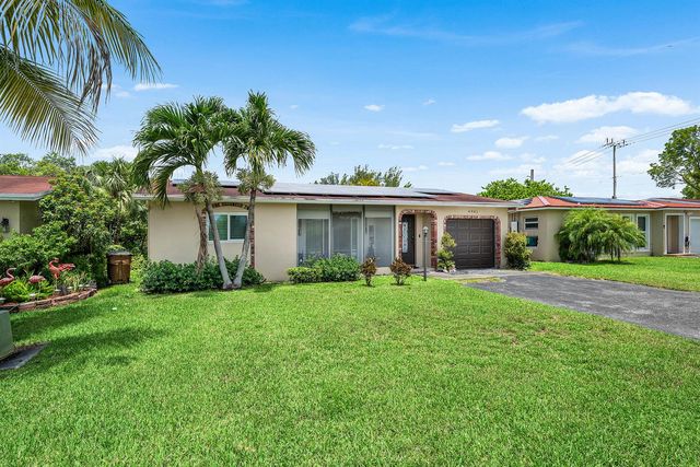4901 NW 18th Avenue, Deerfield Beach, FL 33064