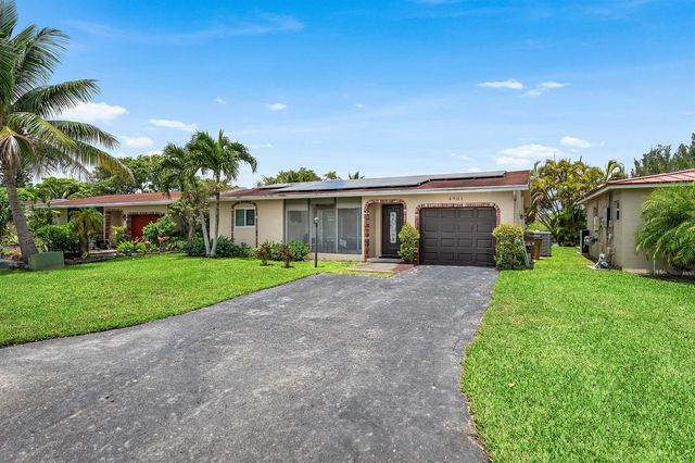 4901 NW 18th Avenue, Deerfield Beach, FL 33064