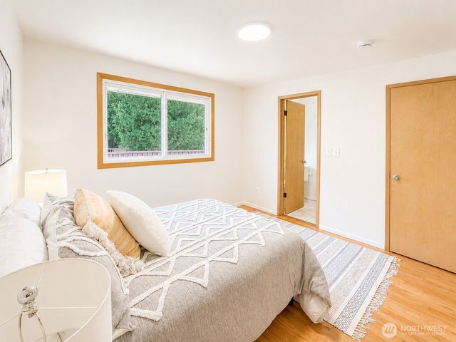 11253 12th Avenue S, Seattle, WA 98168