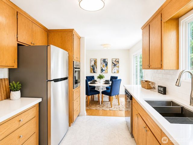 11253 12th Avenue S, Seattle, WA 98168