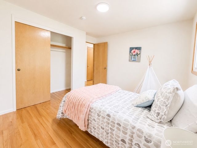11253 12th Avenue S, Seattle, WA 98168