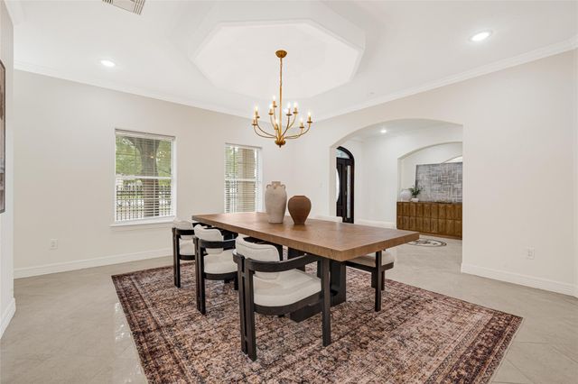 404 Moss Street, Houston, TX 77009