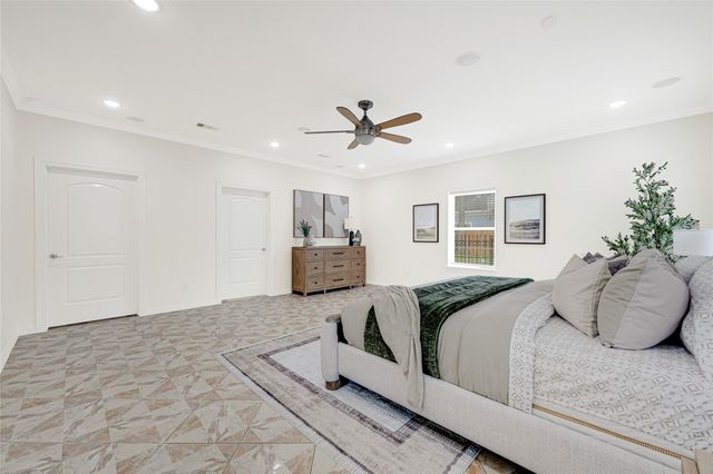 404 Moss Street, Houston, TX 77009