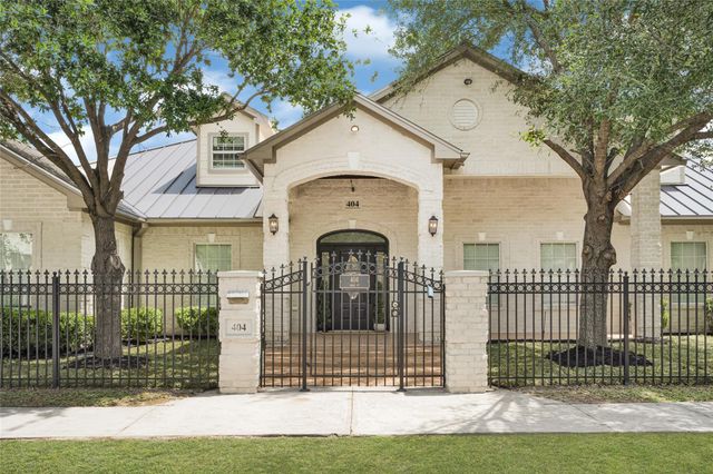 404 Moss Street, Houston, TX 77009
