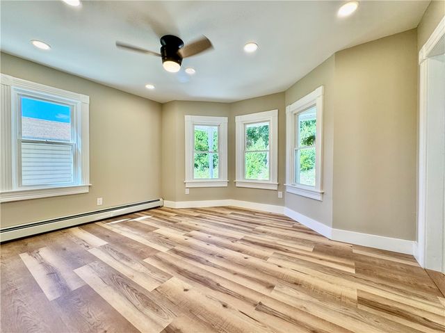 9 Daniel Street, Norwich, CT 06360