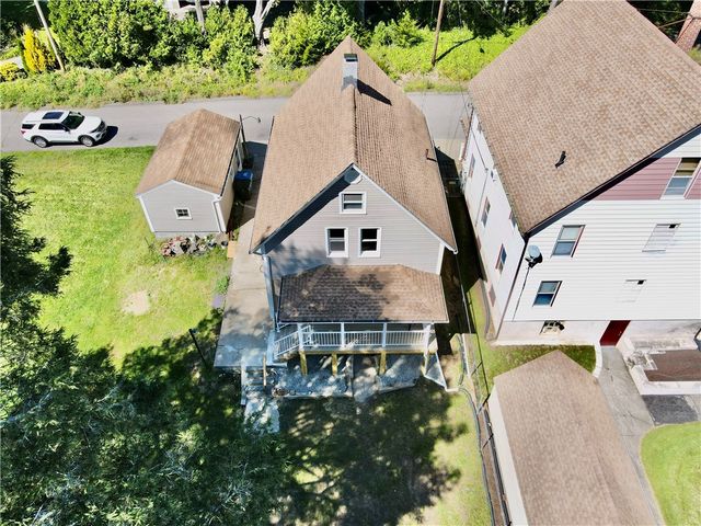 9 Daniel Street, Norwich, CT 06360