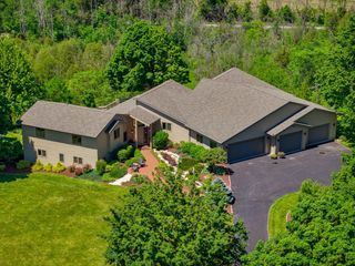 N6596 Riverview ROAD, Plymouth, WI 53073