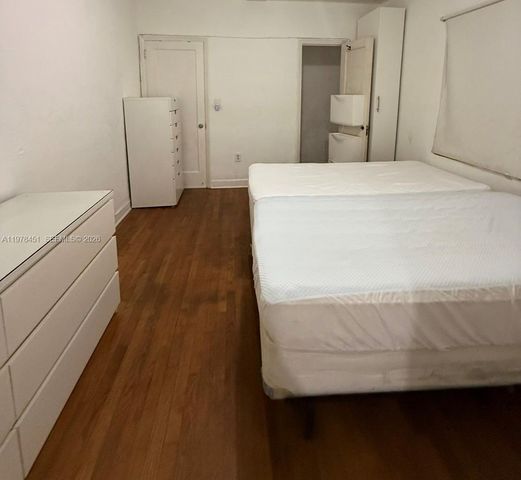 3127 SW 21st St 2, Miami, FL 33145