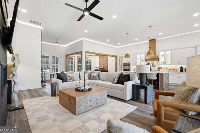 8010 Grand Meadow Run, Gainesville, GA 30506