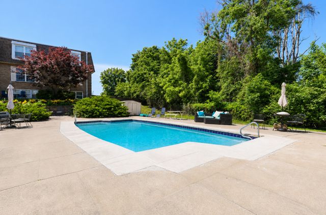 1120 E 6th Street 3, Des Moines, IA 50316