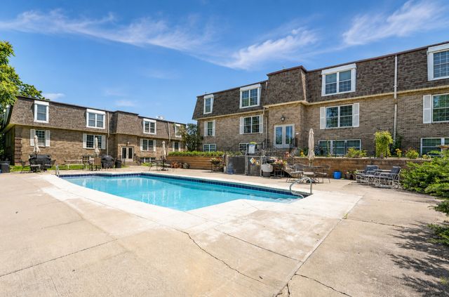 1120 E 6th Street 3, Des Moines, IA 50316