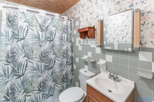 232 Kenny Clay Road, Somerville, AL 35670