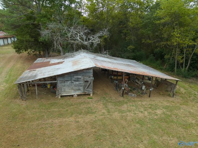 232 Kenny Clay Road, Somerville, AL 35670