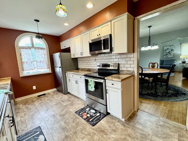 3014 20th Avenue, Rock Island, IL 61201