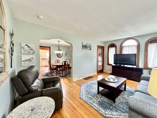 3014 20th Avenue, Rock Island, IL 61201