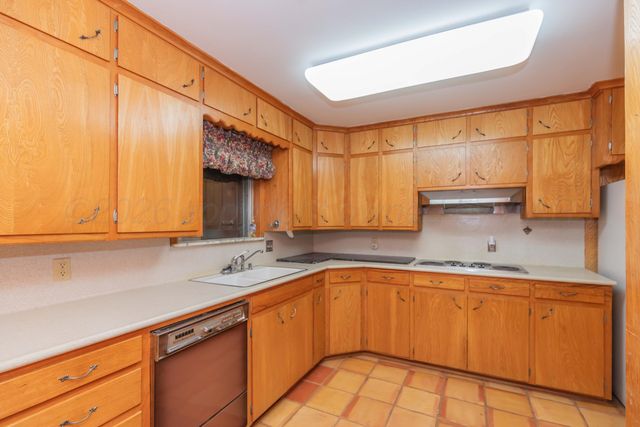 901 W Second Street, Claude, TX 79019