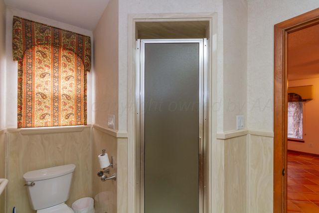 901 W Second Street, Claude, TX 79019