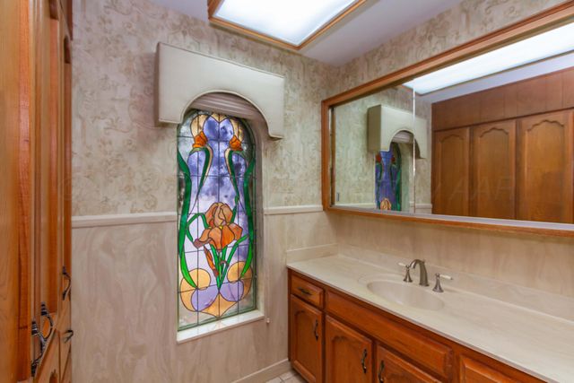 901 W Second Street, Claude, TX 79019