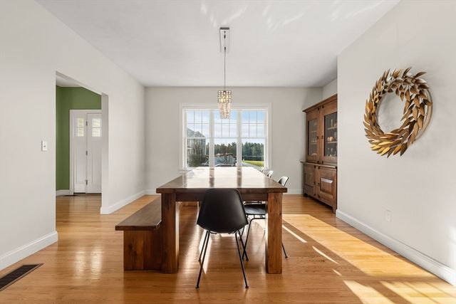 10 Emily Ln, Pembroke, MA 02359