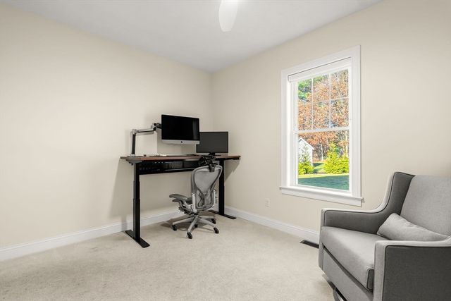 10 Emily Ln, Pembroke, MA 02359